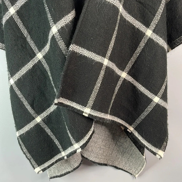 LAUREN RALPH LAUREN Reversable Cape Black Plaid/ Grey Herringbone Prep Classic - Picture 4 of 11